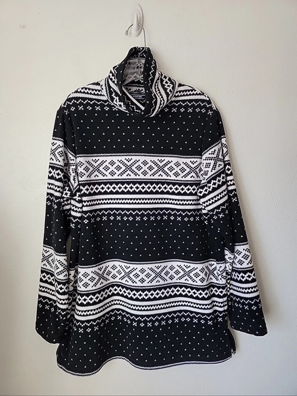 Lands END Fleece Classic Black & White Fair Isle Turtleneck Sweater